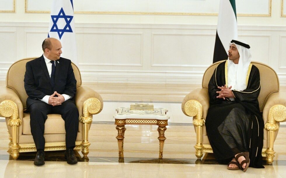 Israels statsminister Naftali Bennett er på en historisk reiste til De forente arabiske emirater. Her skal han blant annet ha møter med kronprins sjeik Mohammed bin Zayed og utenriksminister, sjeik Abdullah bin Zayed.
 Foto: Haim Zach/TPS