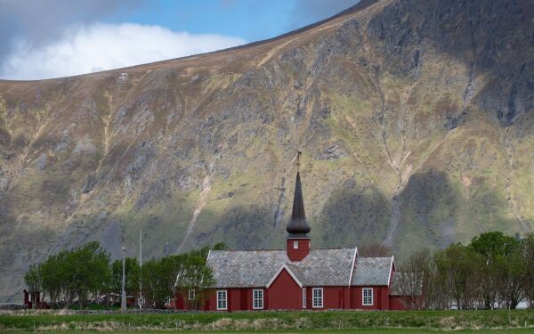 Stadig færre medlemmer i Den norske kirke