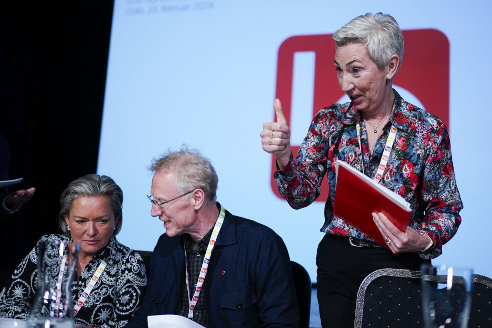 LO-leder Peggy Hessen Følsvik vil utvide kvinners rett til å abortere fostrene sine til uke 22. Bilde er fra LO-kongressen 2024.
 Foto: Terje Pedersen / NTB.