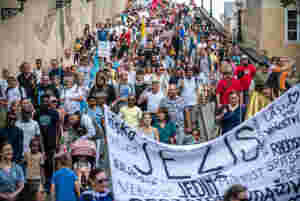 2000 gikk i Jesus-marsj i Praha