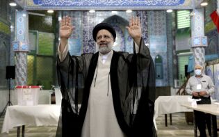 Iran og Israel utkjemper skyggekrig til havs og på land