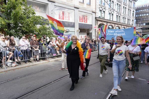 Regjeringen vil utrede forbud mot homoterapi