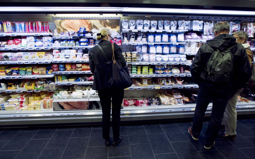 Venstre og Høyre vil på nytt ta kampen for at også større matbutikker skal få ha åpent på søndager. KrF peker på at fagbevegelsen, handelsnæringen, miljøbevegelsen, frivillige og folkeflertallet er mot.
 Foto: Heiko Junge / NTB Scanpix