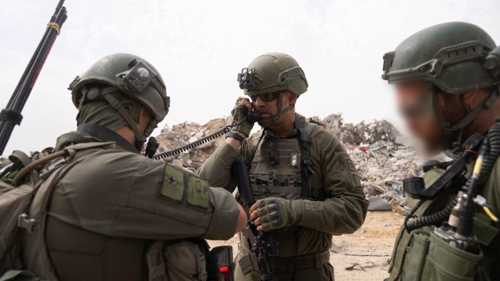VÅPEN i UNRWA: IDF oppdaget våpen i UNRWA-anlegg på Gaza. Soldater fra IDF er her fotografert i det sørlige Gaza, 30. mai 2024.
 Foto: IDF/Telegram