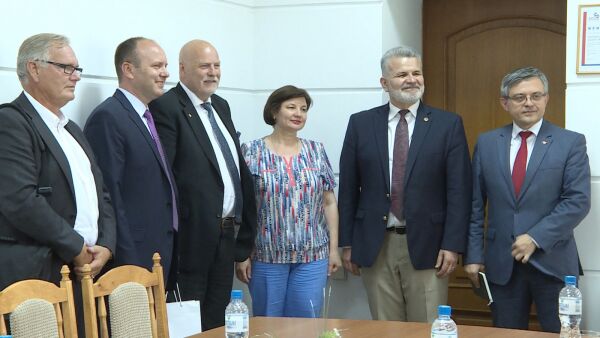 Statsministeren i  Moldova takker Hanvold