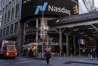 Nasdaq raser nedover