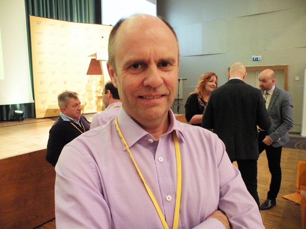 I GRENSELAND: Steinar Reiten er KrFs førstekandidat i Møre og Romsdal og kjemper med Senterpartiet mot hårfine marginer for å få distriktsmandat.
