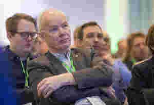 Per Olaf Lundteigen (Sp) går ut mot abortutvidelse