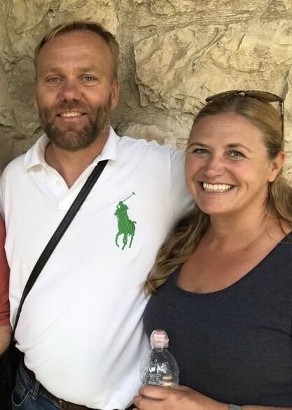 ISRAEL: Morten Lindhjem og Ann-Helen Pettersen Lindhjem er bestyrerpar i Israel.
 Foto:  Privat
