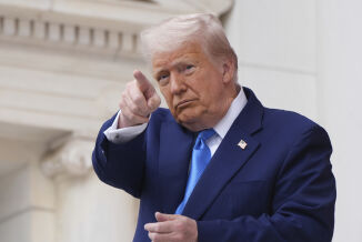 Trump-administrasjonen vil kutte alle kontrakter med Harvard