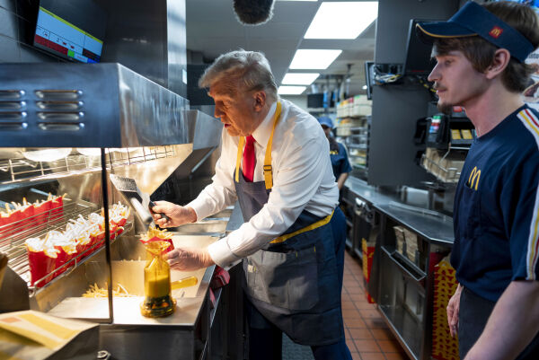 – Jeg har nå jobbet 15 minutter mer på McDonalds enn Harris