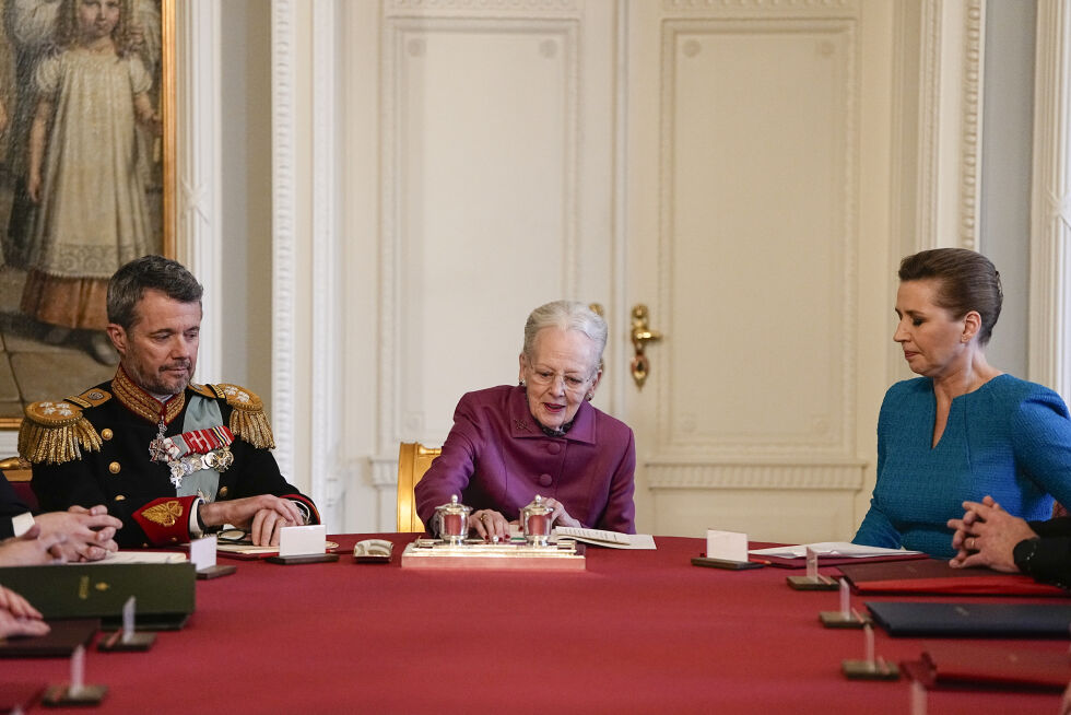 Dronning Margrethe underskrev søndag erklæringen om sin abdikasjon på Christiansborg slott i København.
 Foto: Mads Claus Rasmussen/Ritzau Scanpix / NTB