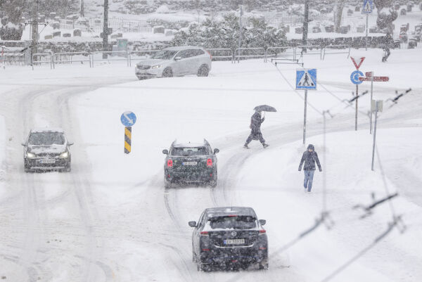 Nytt farevarsel om mye snø i vest – og det kan bli verre enn varslet