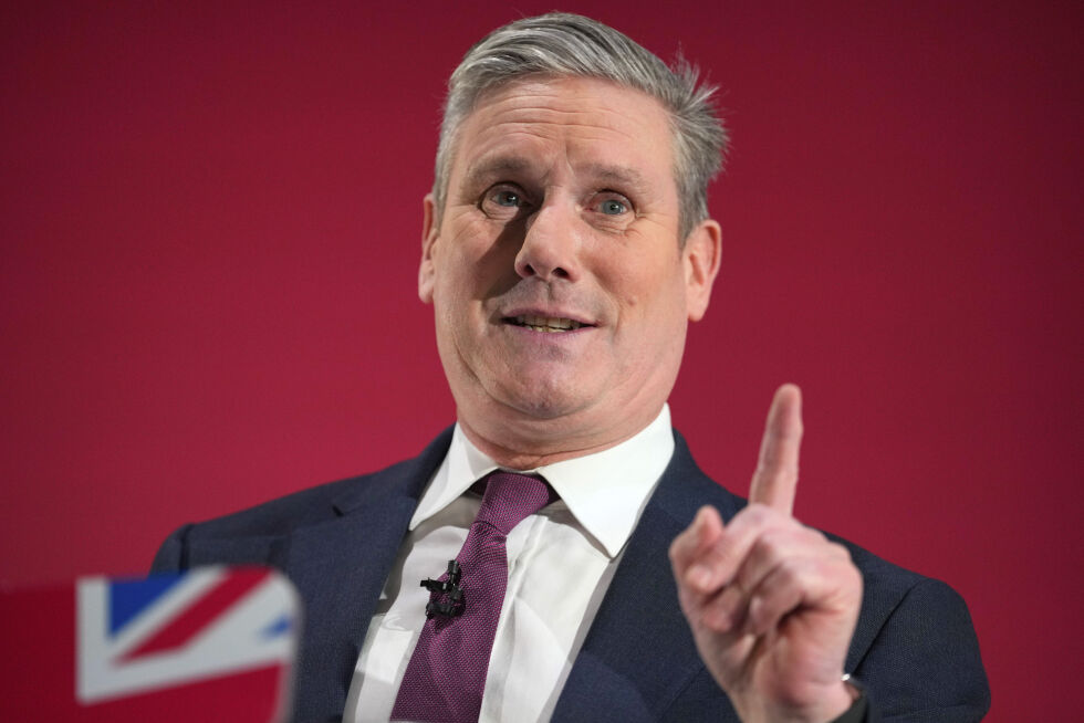 Labour og partiets leder Keir Starmer ble som ventet valgets store vinner i Storbritannia, viser valgdagsmåling.
 Foto: AP / NTB