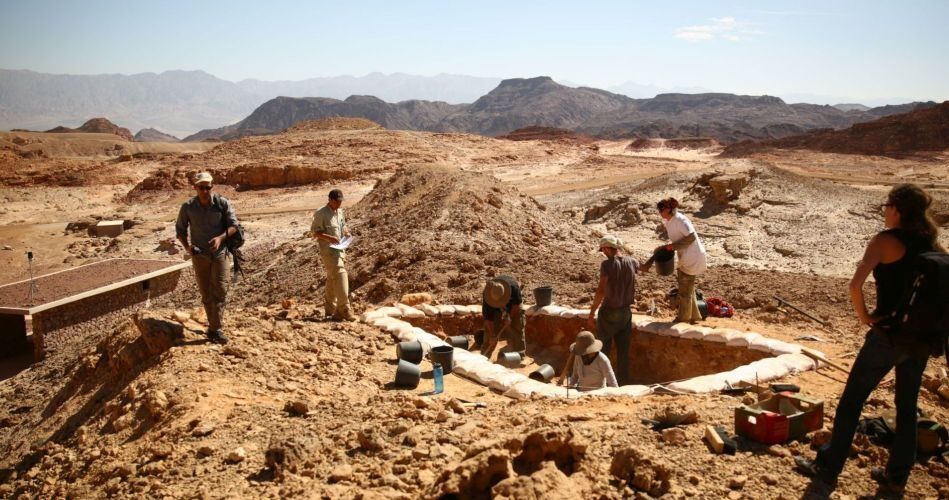 Arkeologiske utgravninger i gamle kobbergruver i Timna i Israel.
 Foto: E. Ben-Yosef/Central Timna Valley Project