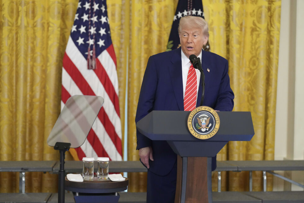 President Donald Trump sier han er glad for at pave Leo XIV er amerikaner.
 Foto: Jacquelyn Martin / AP / NTB