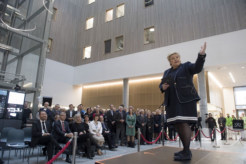 Statsminister Erna Solberg sto for den offisielle åpningen av nytt sykehusbygg ved Haraldsplass Diakonale Sykehus tirsdag. Foto: Marit Hommedal / NTB scanpix