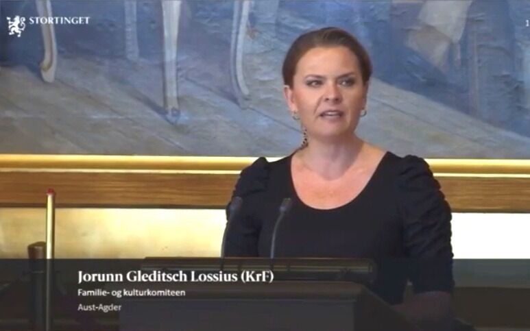 Jorunn Gleditsch Lossius forsvarer de ufødte barn i sin tale på Stortinget
