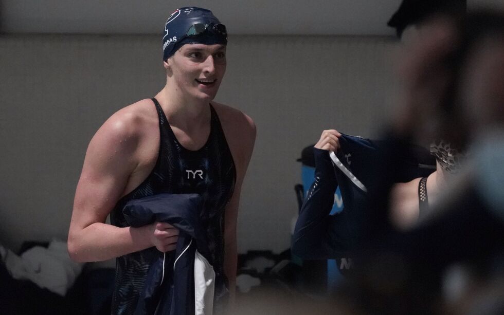 Lia Catherine Thomas er en amerikansk svømmer. I mars 2022 ble hun den første åpenlyst transkjønnede idrettsutøveren som vant et mesterskap ved NCAA Division for kvinner.
 Foto: Mary Schwalm/AP/NTB