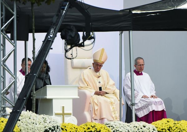 Paven vil gi syndsforlatelse til kvinner som har tatt abort