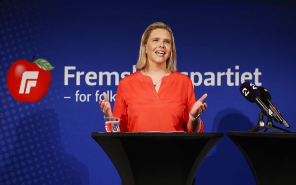 Listhaug maner til kamp mot venstreradikale sosialister