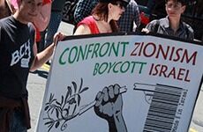 Senator slår tilbake mot BDS