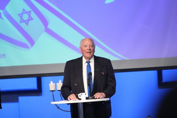 Over 400 feiret Israel i Bergen
