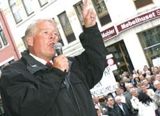 Mener Bondevik hindrer ikke-sosialistisk regjering