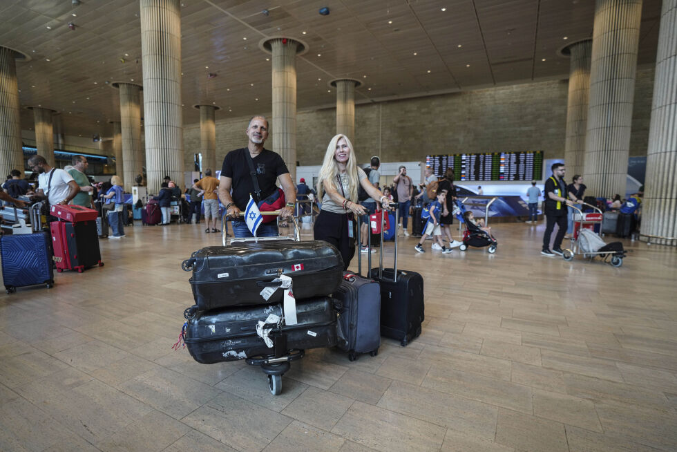 ØKENDE INTERESSE FOR ALIYAH: Passasjerer ankommer Ben Gurion Airport i Tel Aviv. (Illustrasjonsfoto)
 Foto: NTB/AP: Tsafrir Abayov