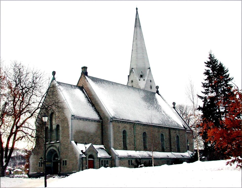 Det kan bli kaldt i steinkirken på Vålerenga i Oslo i vinter.
 Foto: Heidi B. Nilsen / NTB