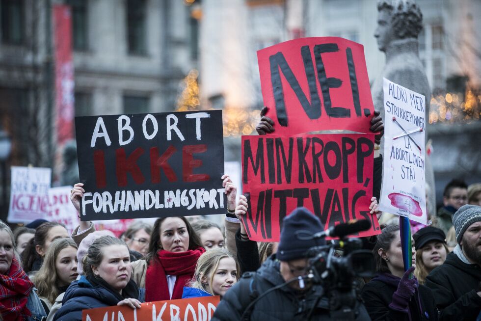 ABORT: Hovedparolen i kvinnetoget 8. mars er «Forsvar selvbestemt abort. Fjern nemndene».
 Foto: NTB scanpix