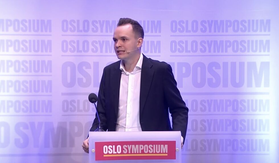 Joel Ystebø talte for endring i norsk Midtøsten-politikk.
 Foto: Skjermdump Youtube