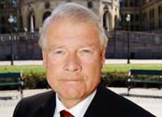 Hagen skal diskutere FrPs fremgang