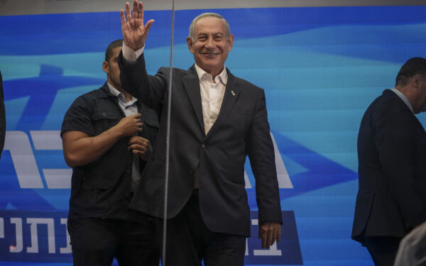 Netanyahu leder på valgmålinger, men mangler flertall