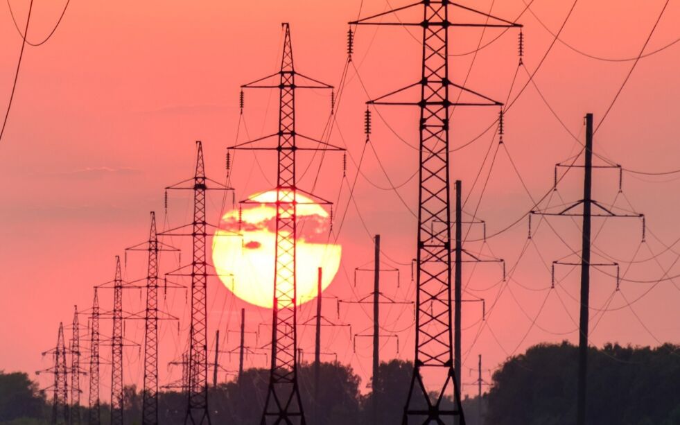 NVE-prognosene viser at det er stor sannsynlighet for høye strømpriser ut året, og at vi kan få tilnærmet vinterpriser også om sommeren.
 Foto: Andrey Metelev / Unsplash