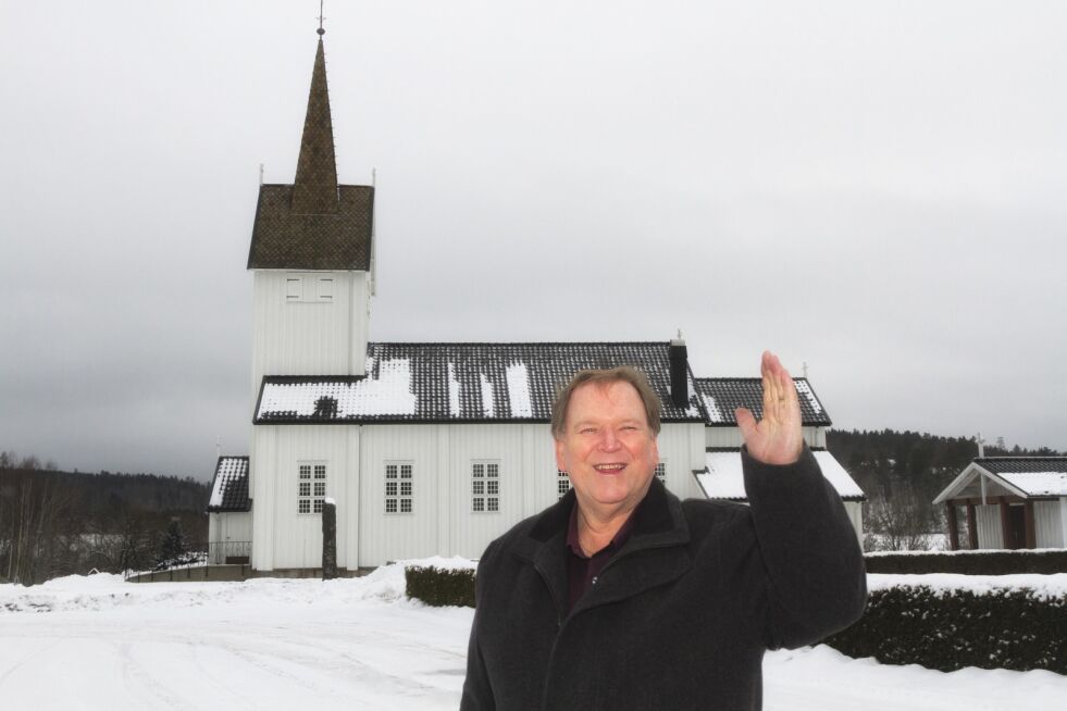 TVERRKIRKELIG: Viggo Wilhelmsen reiser som tverrkirkelig evangelist og har besøkt hundrevis av bedehus og kirker over hele landet.