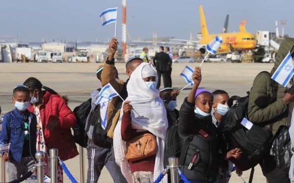 Fikk komme til Israel til tross for stengt flyplass
