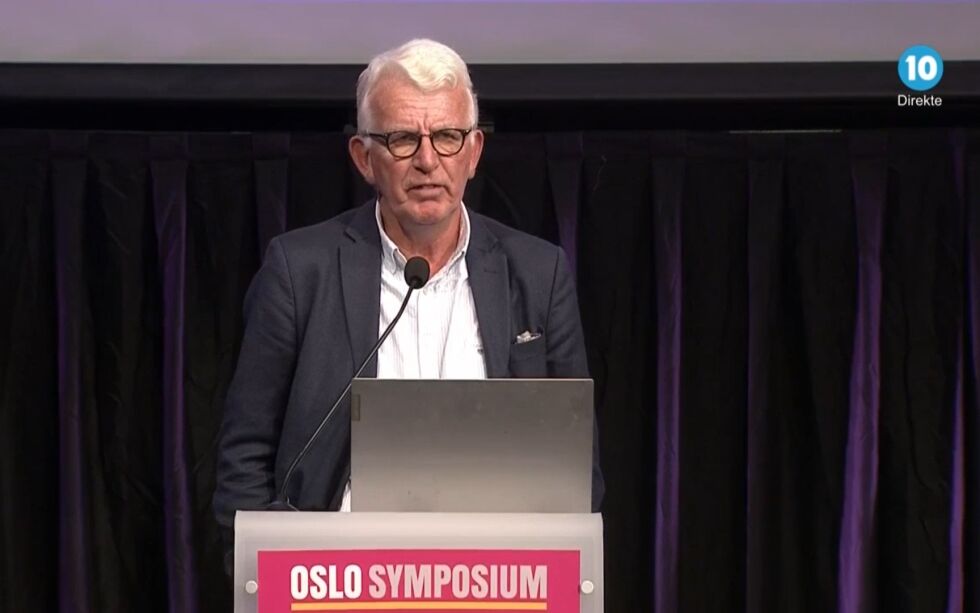 ICEJs OSLO SYMPOSIUM: Fredag ettermiddag talte Dag Steinfeld.
 Foto: Skjermdump/Kanal 10