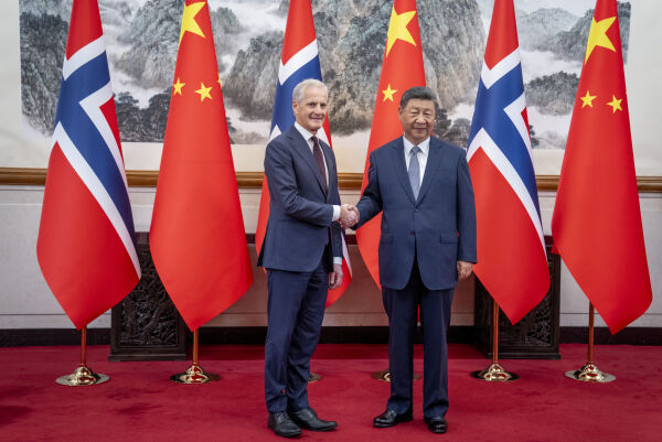 Støre lover mer Kina-samarbeid etter møte med president Xi – nordmenn får visumfrihet