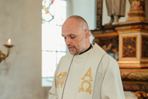 Reagerer på manglende oppgjør med antijødiske holdninger