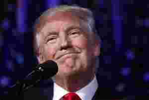 Trump oppfordrer til fellesskap i Thanksgiving-tale