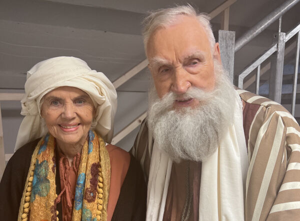 82-åring og 83-åring debuterer som skuespillere