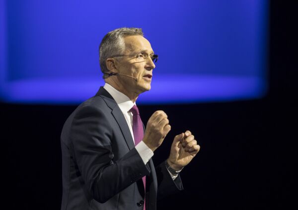 Stoltenberg ber Norge ta NATO-krav på alvor