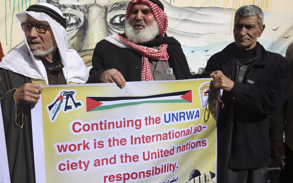 Tidligere president i USA, Donald Trump kuttet 65 millioner dollar fra UNRWA i 2018. Her protesteres det mot avgjørelsen.
 Foto: Adel Hana /NTB