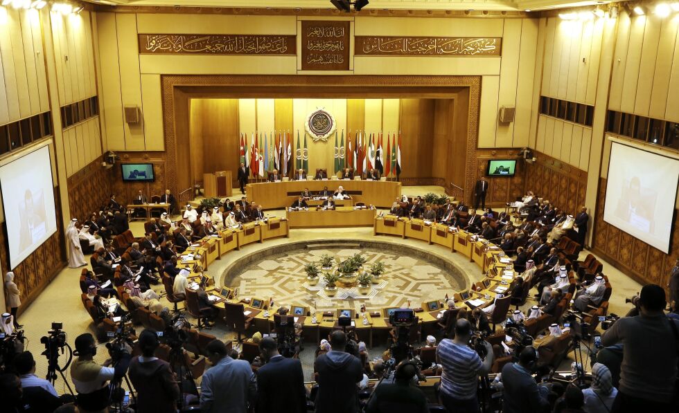 INGEN FORDØMMELSE: Den arabiske liga nekter å fordømme fredsavtalen mellom Israel og De forente arabiske emirater. Bildet er fra en tidligere sesjon i ligaens hovedkvarter i Kairo, Egypt. Foto: AP / NTB Scanpix