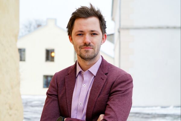 – Overdrivelse  at «vi er  alle gule»