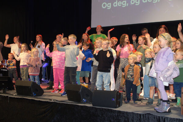 Unge velger bibelcamp