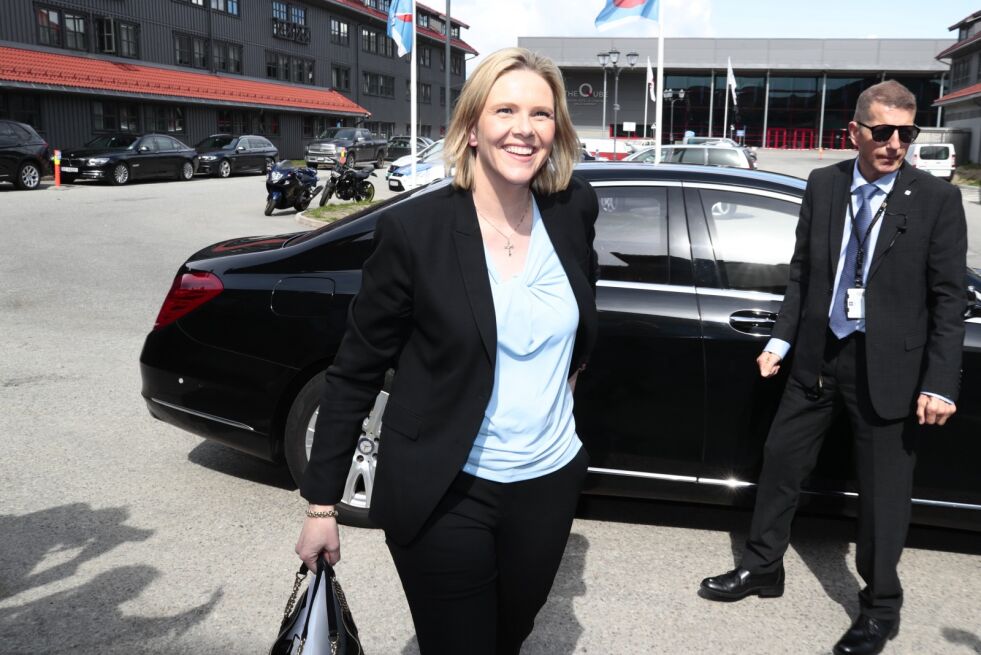 Eldre- og folkehelseminister Sylvi Listhaug ankommer FrPs landsmøte fredag 3. mai.
 Foto: NTB Scanpix