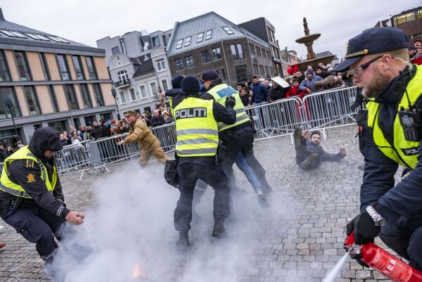 Politidirektøren ga ordre om å stanse koranbrenning dagen før koranbrenningen i Kristiansand