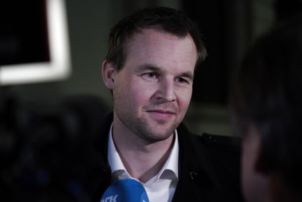 Ropstad: KrF fortsetter i regjering